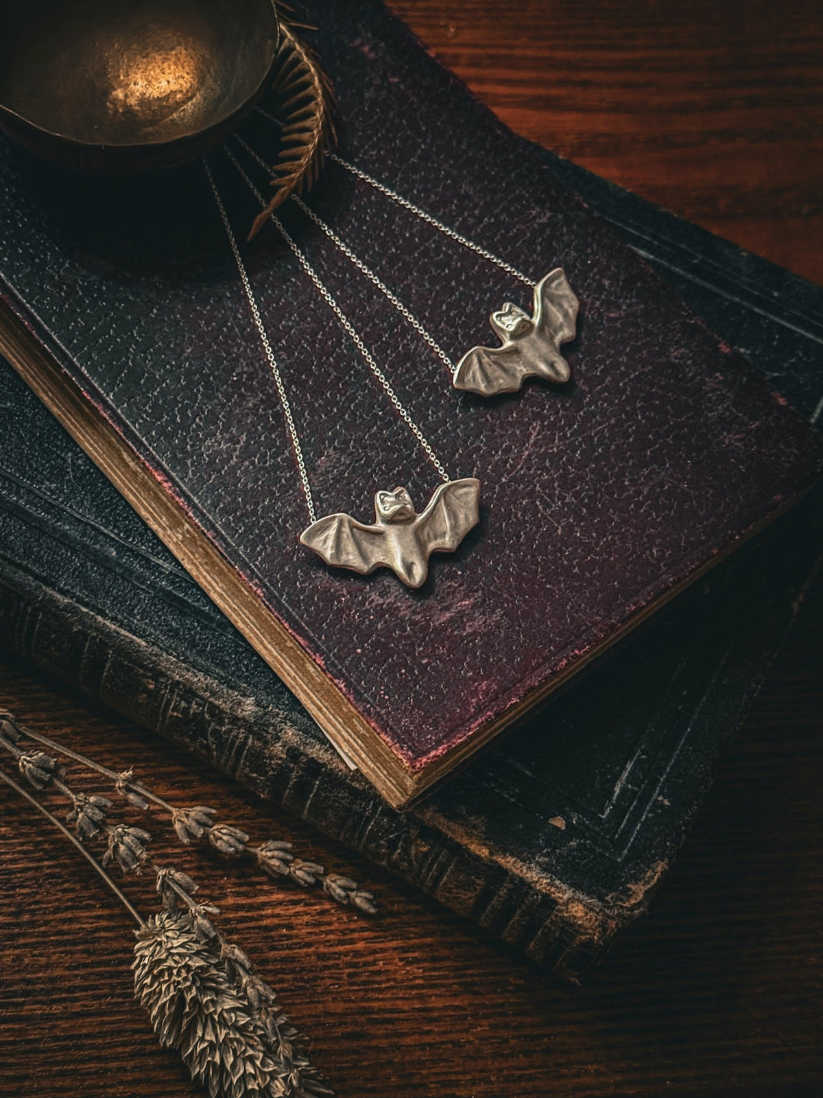 BAT NECKLACE - Relic