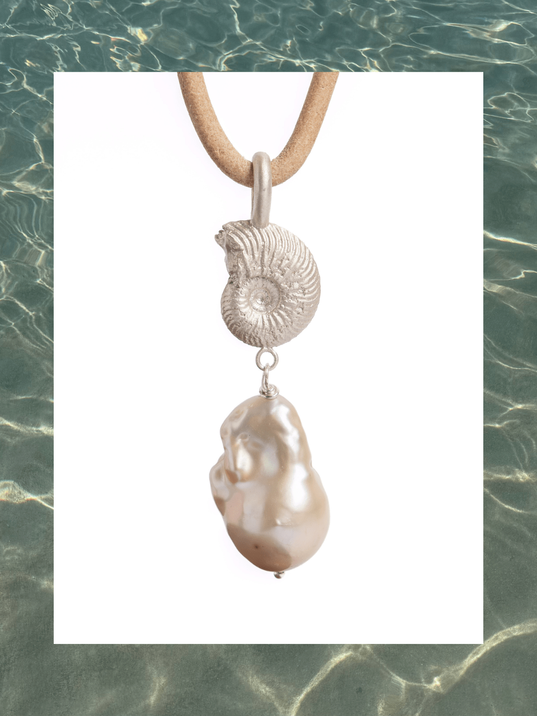 AMMONITE & BAROQUE PEARL PENDANT - Relic