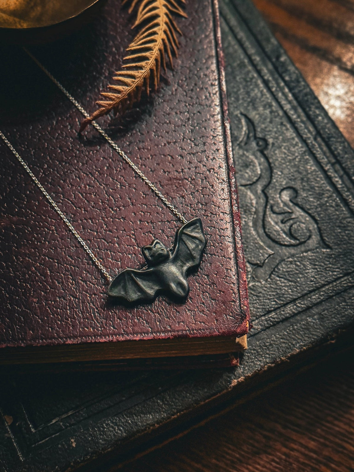 BAT NECKLACE - Relic