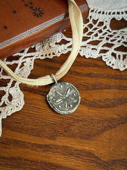 HEXAFOIL & CINQUEFOIL REVERSIBLE AMULET PENDANT - Relic