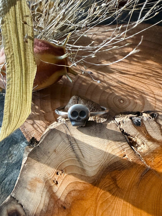 Memento Mori Skull Ring - Relic
