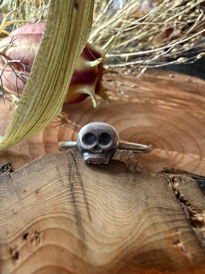 Memento Mori Skull Ring - Relic