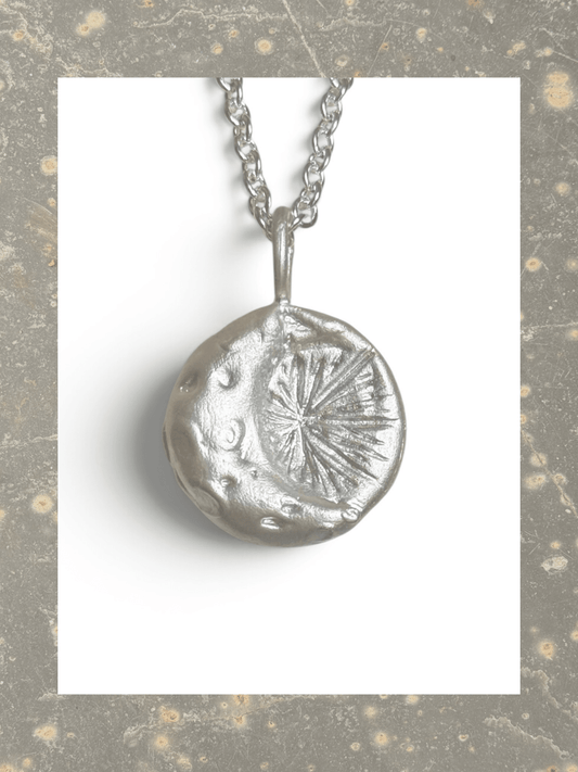 MIDNIGHT RADIANCE TALISMAN PENDANT - Relic
