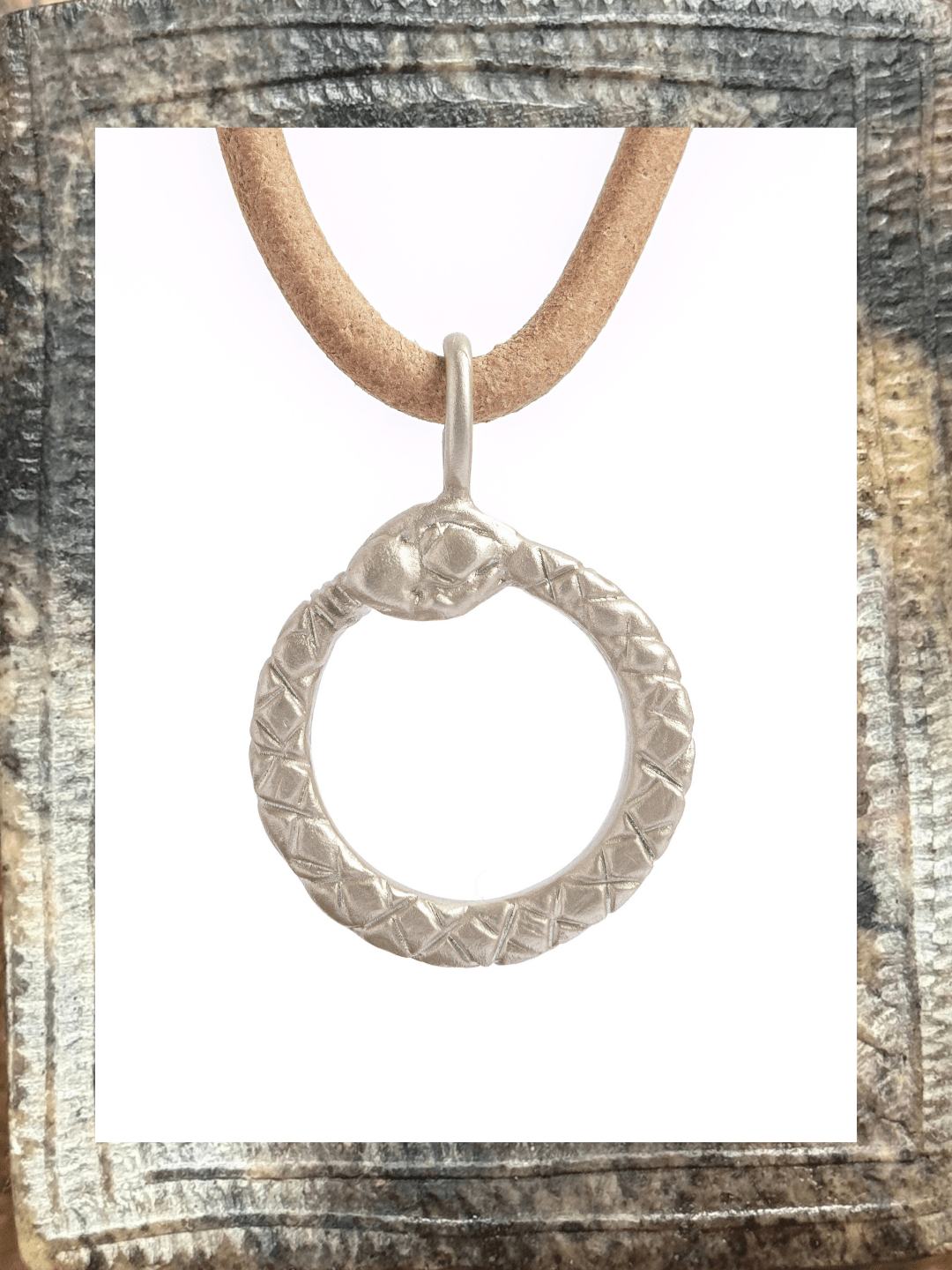 OUROBOROS PENDANT - Relic