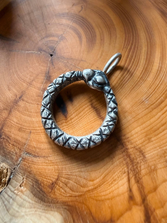 Ouroboros Pendant - Relic